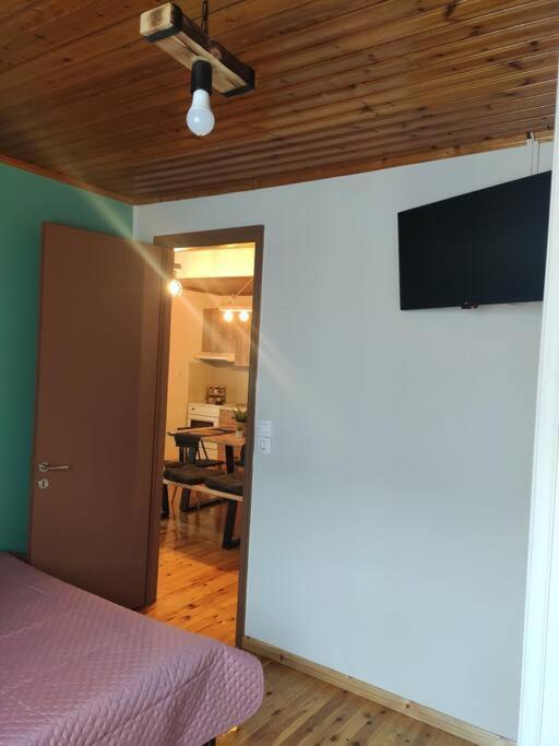 Apartamento Politis' Wooden House Vasilikí Exterior foto